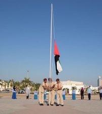 الإمارات تنكس الأعلام إثر مقتل 5 ديبلوماسيين بتفجير قندهار