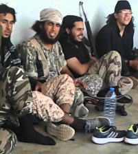 تلغراف: لماذا توقفت “داعش” عن دفع رواتب مسلحيها بالموصل؟