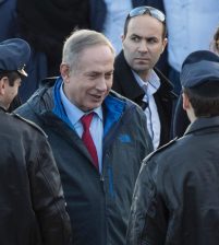 شرطة الاحتلال تستجوب نتنياهو بتهمة الفساد