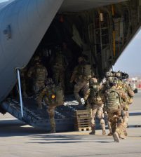 الناتو ينشر 200 جندي إيطالي غربي أفغانستان