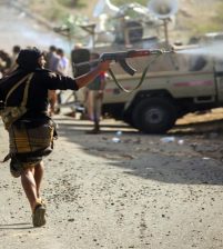 خسائر قوات هادي بالعسكر والمال والسلاح
