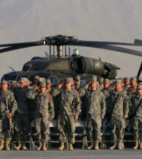 امريكا تريد زيادة عدد قواتها في افغانستان