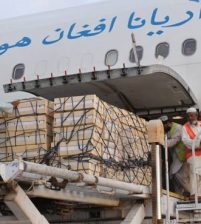 الرئيس غني يفتتح خط طيران افغانستان والهند