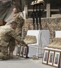 لماذا لا تكشف امريكا عن قتلاهم في افغانستان