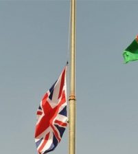 بريطانيا ضد استراتيجية امريكا في افغانستان