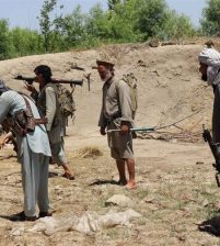 افغانستان وامريكا تدرس تسليح المدنيين ضد الإرهاب