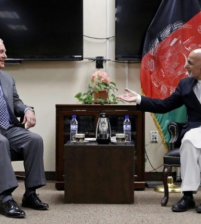 ماذا يحمل وزير خارجية امريكا في افغانستان وباكستان