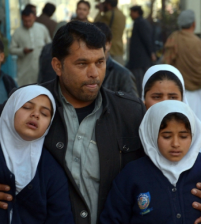 ثلث فتيات افغانستان لا يرتادون المدارس