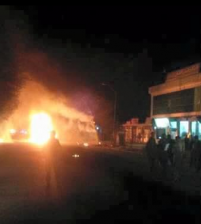 40 قتيل وجريح في انفجار شاحنة وقود افغانستان