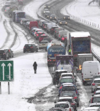 الثلج يشل حركة النقل في القارة العجوز