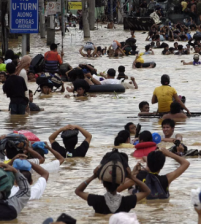 اكثر من 240 قتيل سبب عاصفة الفلبين