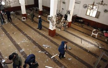 جرحى وقتلى في انفجار مسجد شرق ليبيا