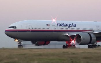هبوط طائرة ماليزيا اضطرارياً في اليابان