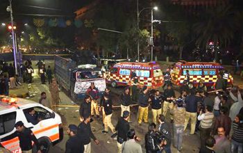 باكستان: قتلى وجرحى في انفجار مسجد لاهور