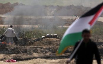 الحدود بين غزة والإراضي المحتلة تحترق
