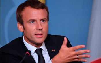 رئيس فرنسا يحذر من حرب بعد انسحاب ترامب من الأتفاق النووي